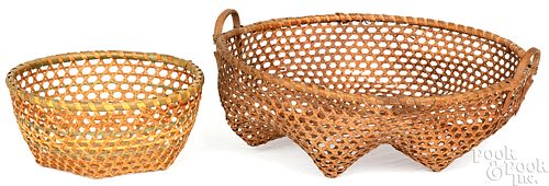 TWO DELICATE WOVEN CHEESE BASKETSTwo