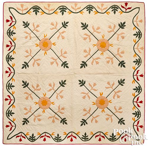 FLORAL APPLIQUé QUILT WITH VINE