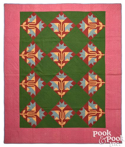 PIECED TULIP QUILT, LATE 19TH C.Pieced