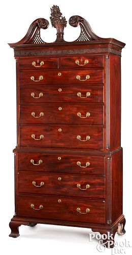 PHILADELPHIA CHIPPENDALE MAHOGANY CHEST