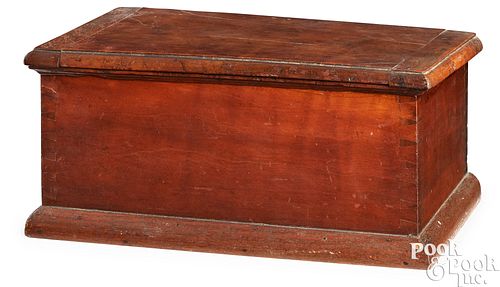 PENNSYLVANIA CHERRY DRESSER BOX  3ca044