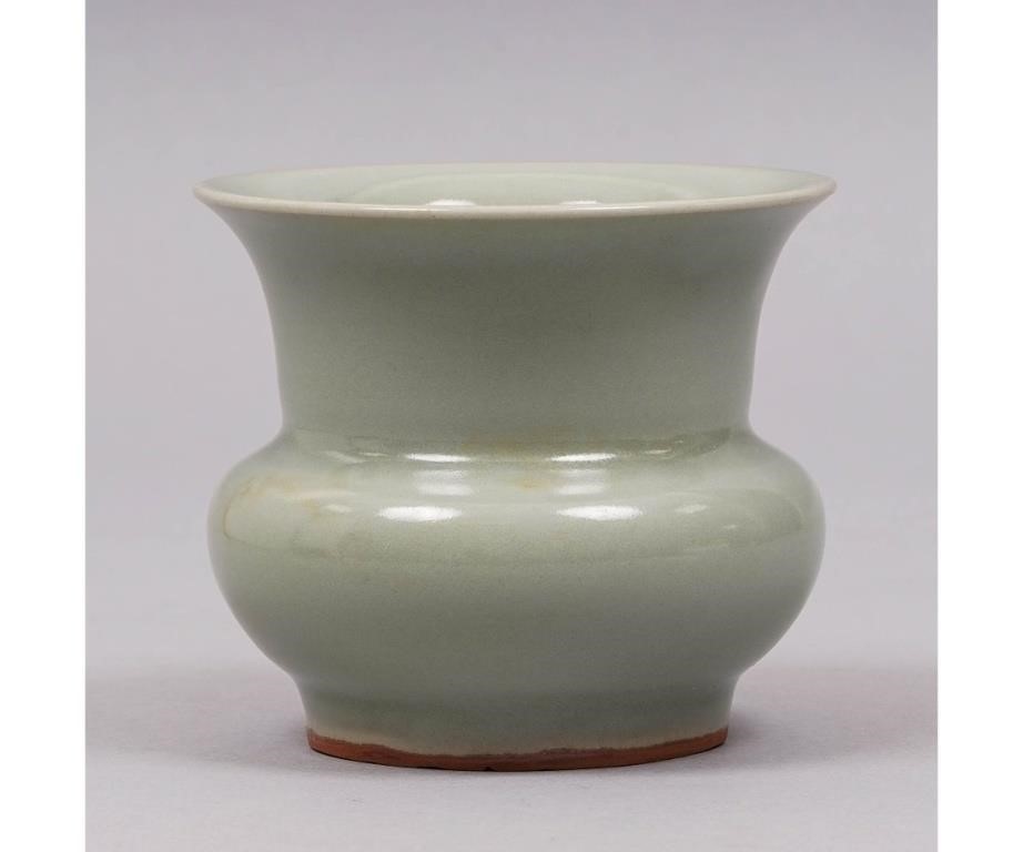 Chinese light green glazed vase 3 75 h 3ca260