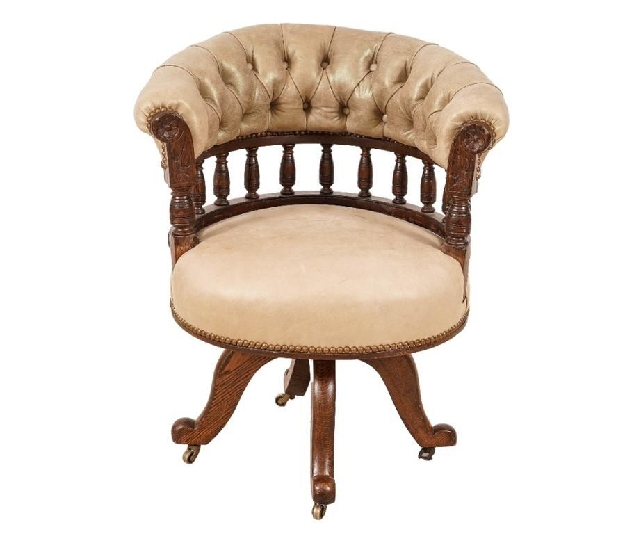 Leather studded and oak tub chair 3ca319