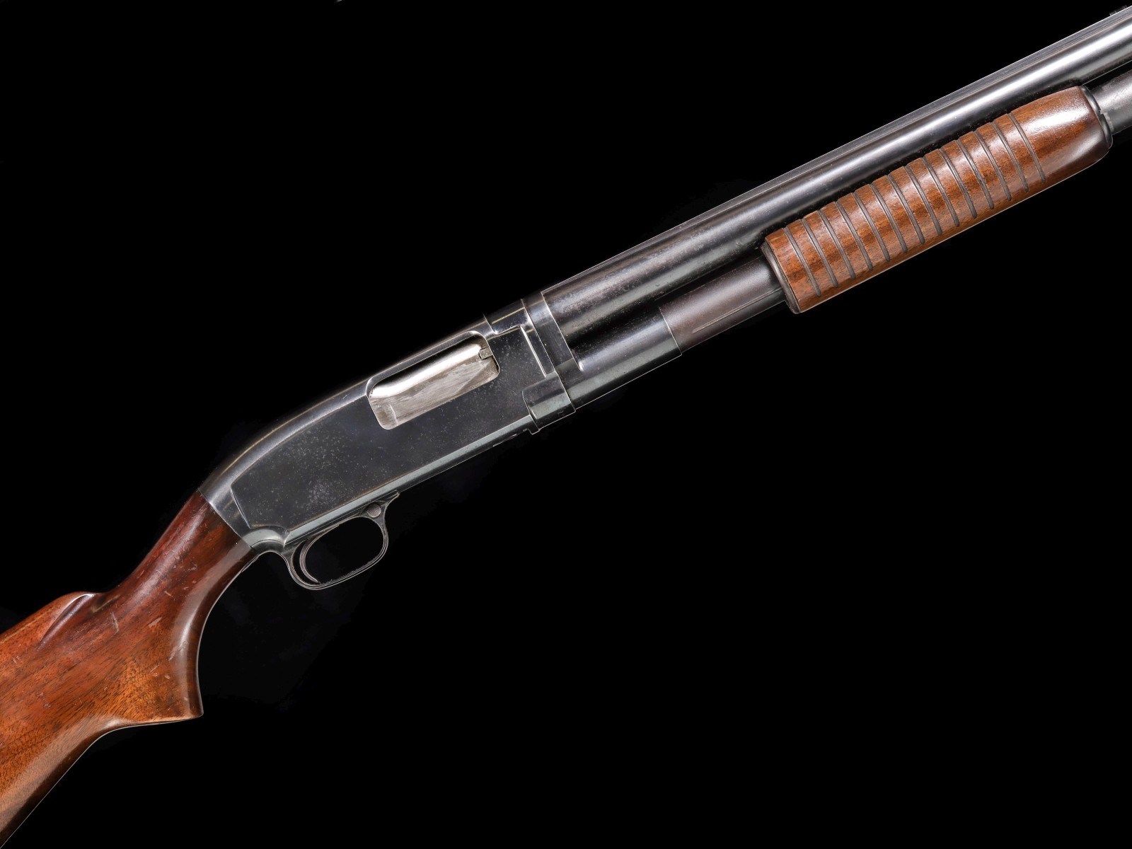 WINCHESTER 12GA MODEL 12 PUMP SHOTGUNWinchester