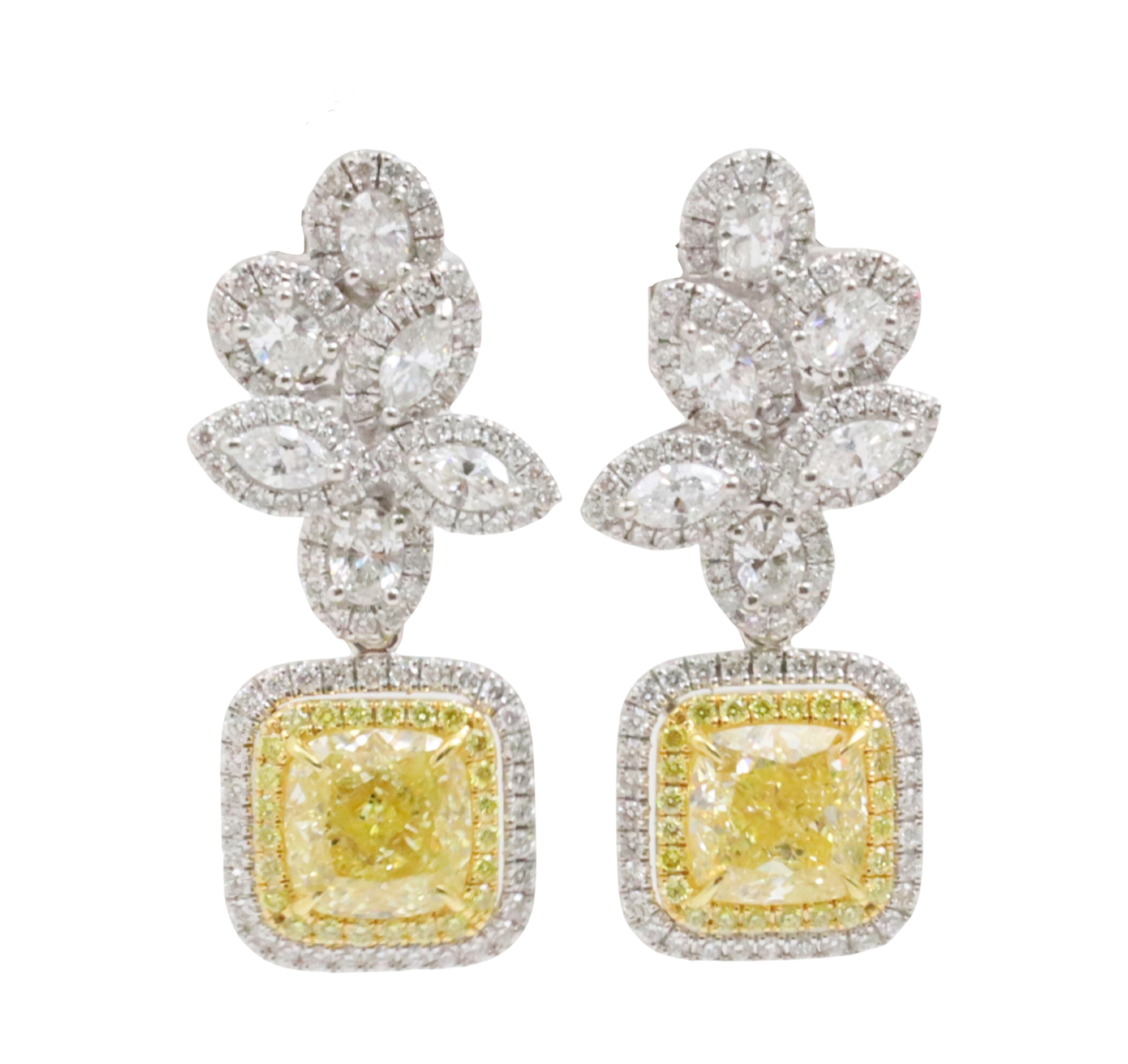 PR. OF 18K DIAMOND EARRINGS W/GIA Pair