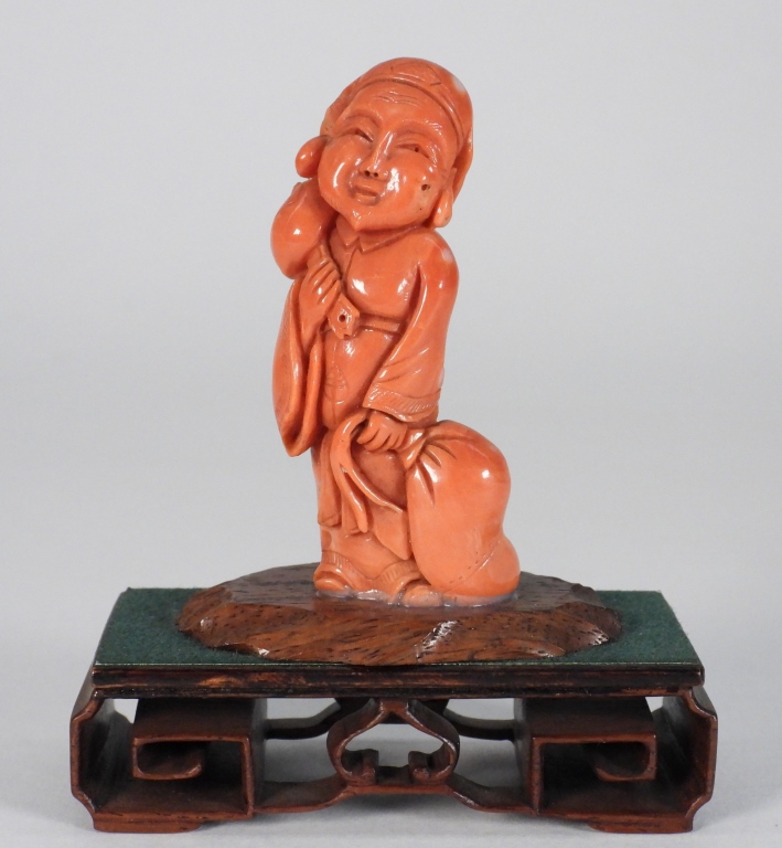 CHINESE CARVED CORAL BUDAI FIGURE 3ccc65