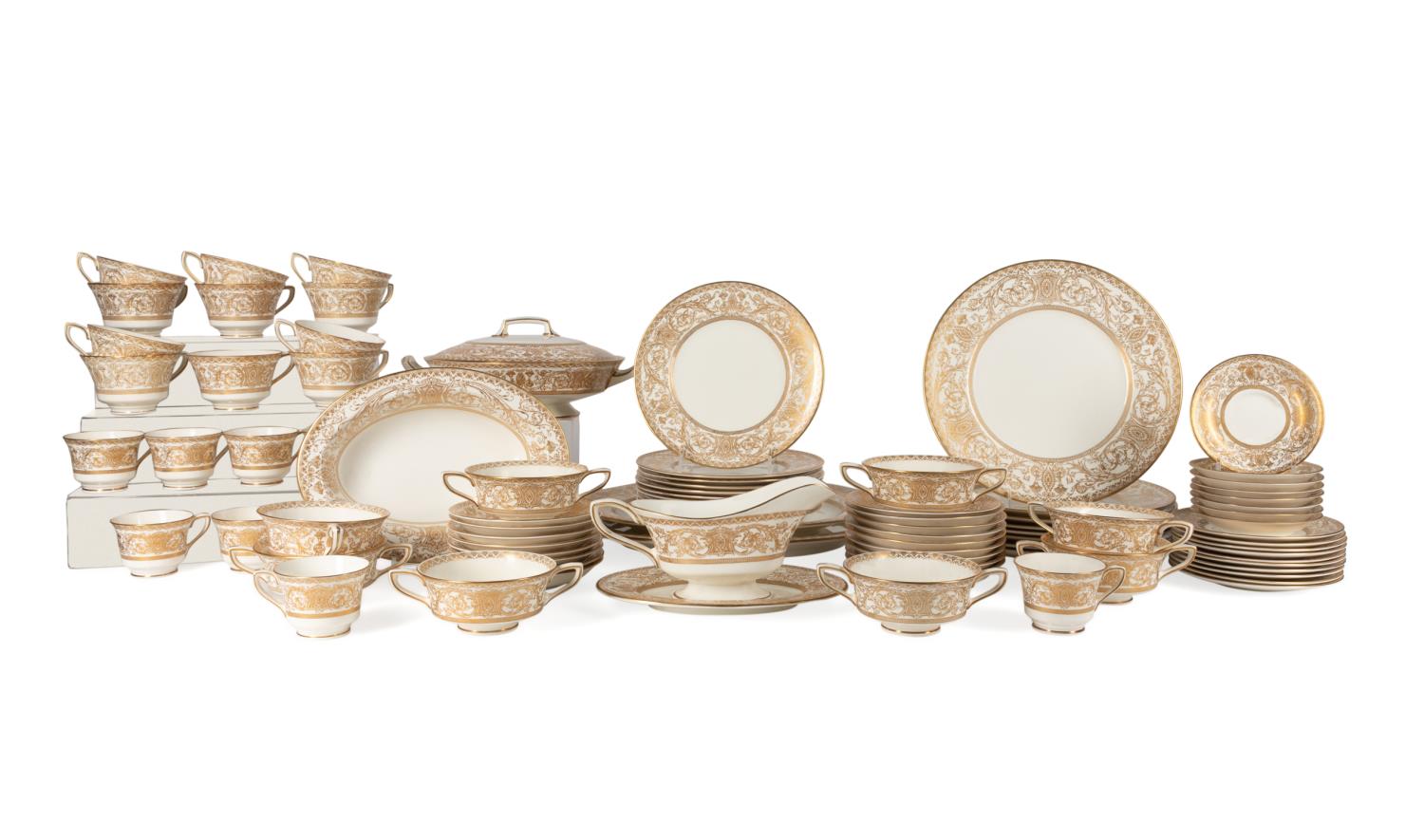 87PCS ROYAL WORCESTER EMBASSY DINNER