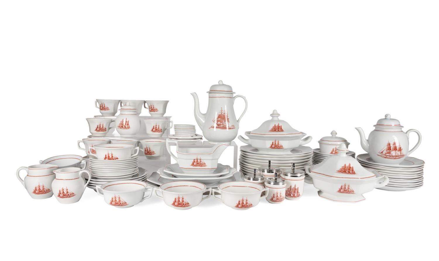 89PCS WEDGWOOD ‘FLYING CLOUD’ DINNERWARE