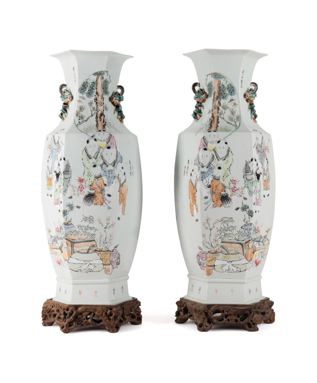 PAIR CHINESE FAMILLE ROSE VASES 3cd3bb