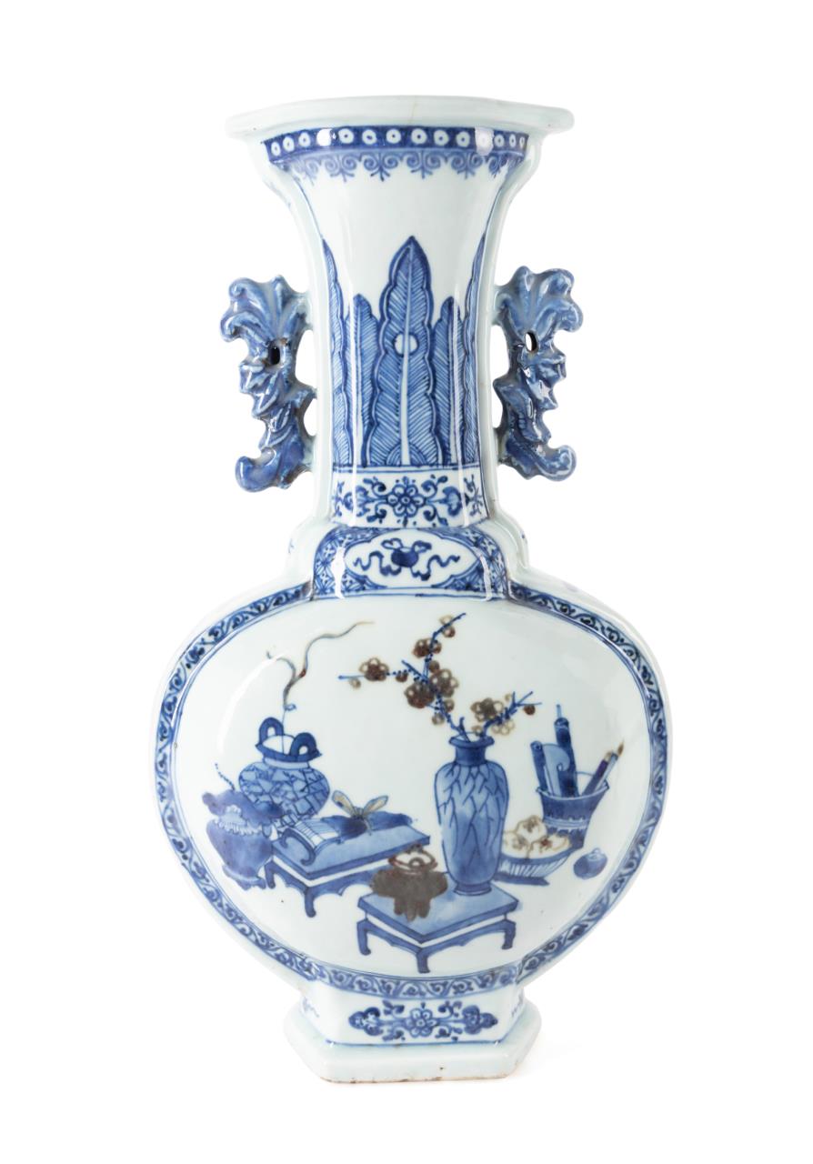 CHINESE BLUE & WHITE BOGU OR ANCIENT