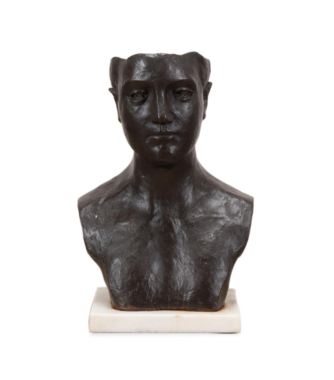 CAST IRON MALE BUST ON WHITE QUARTZ 3cd98f