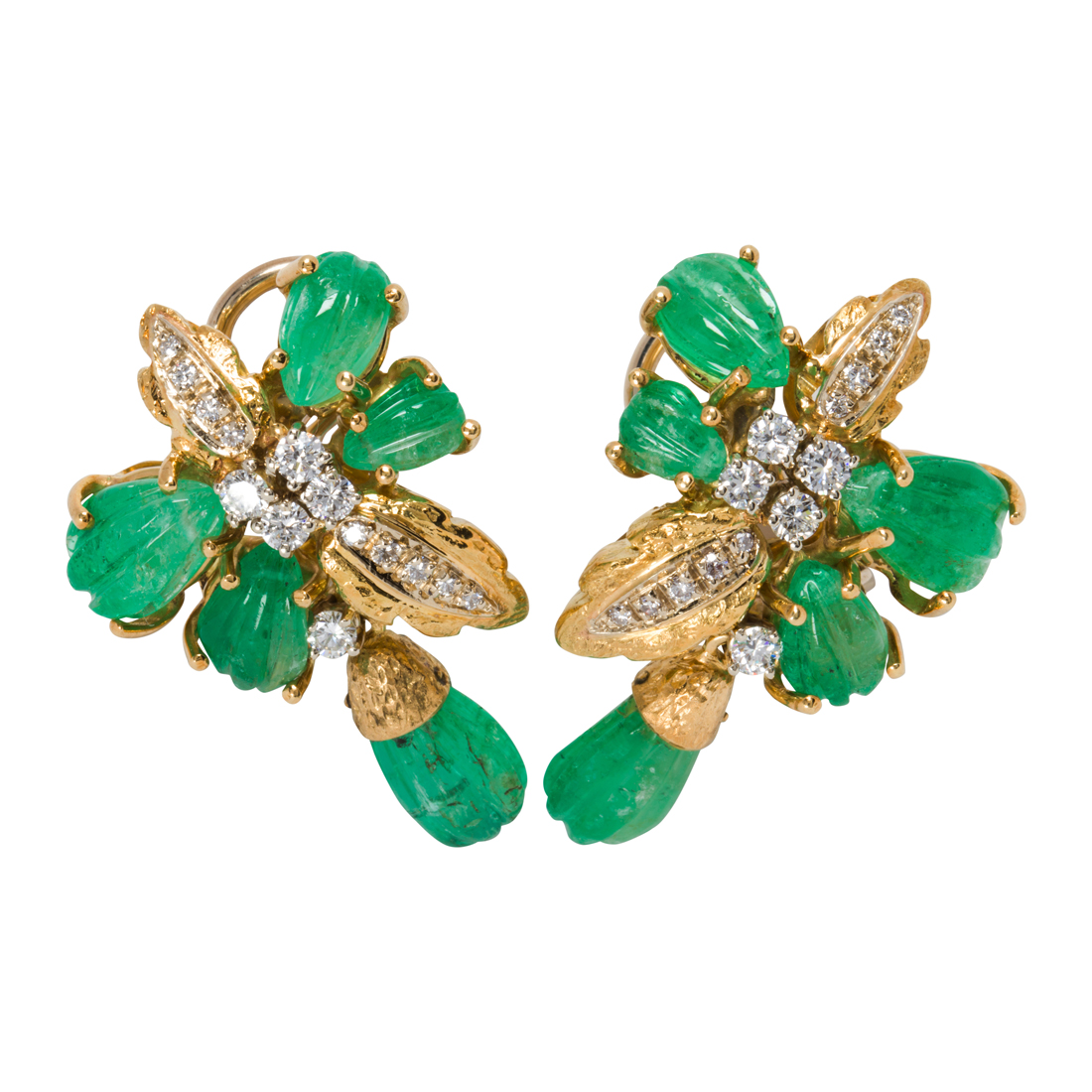 A PAIR OF EMERALD DIAMOND AND 3cdb2f