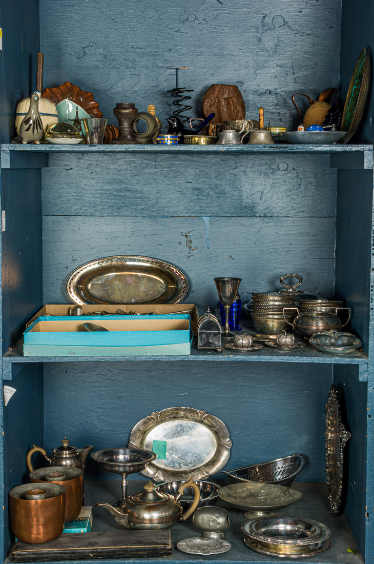 THREE SHELVES OF SILVERPLATE, CERAMICS