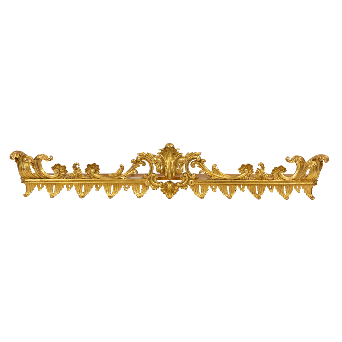 A ROCOCO STYLE CARVED GILTWOOD 3cdde1