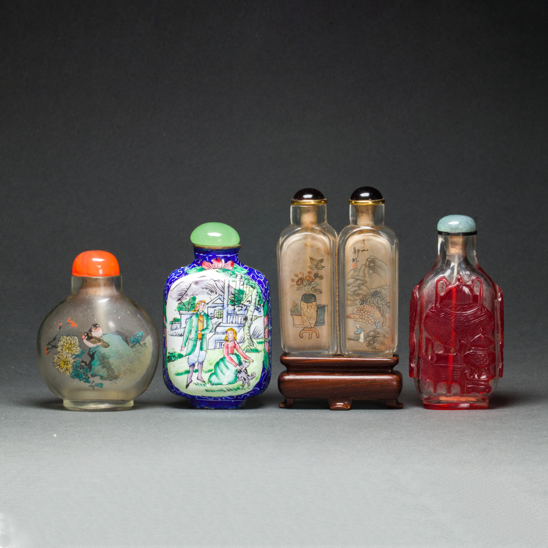 (LOT OF 4) CHINESE SNUFF BOTTLES