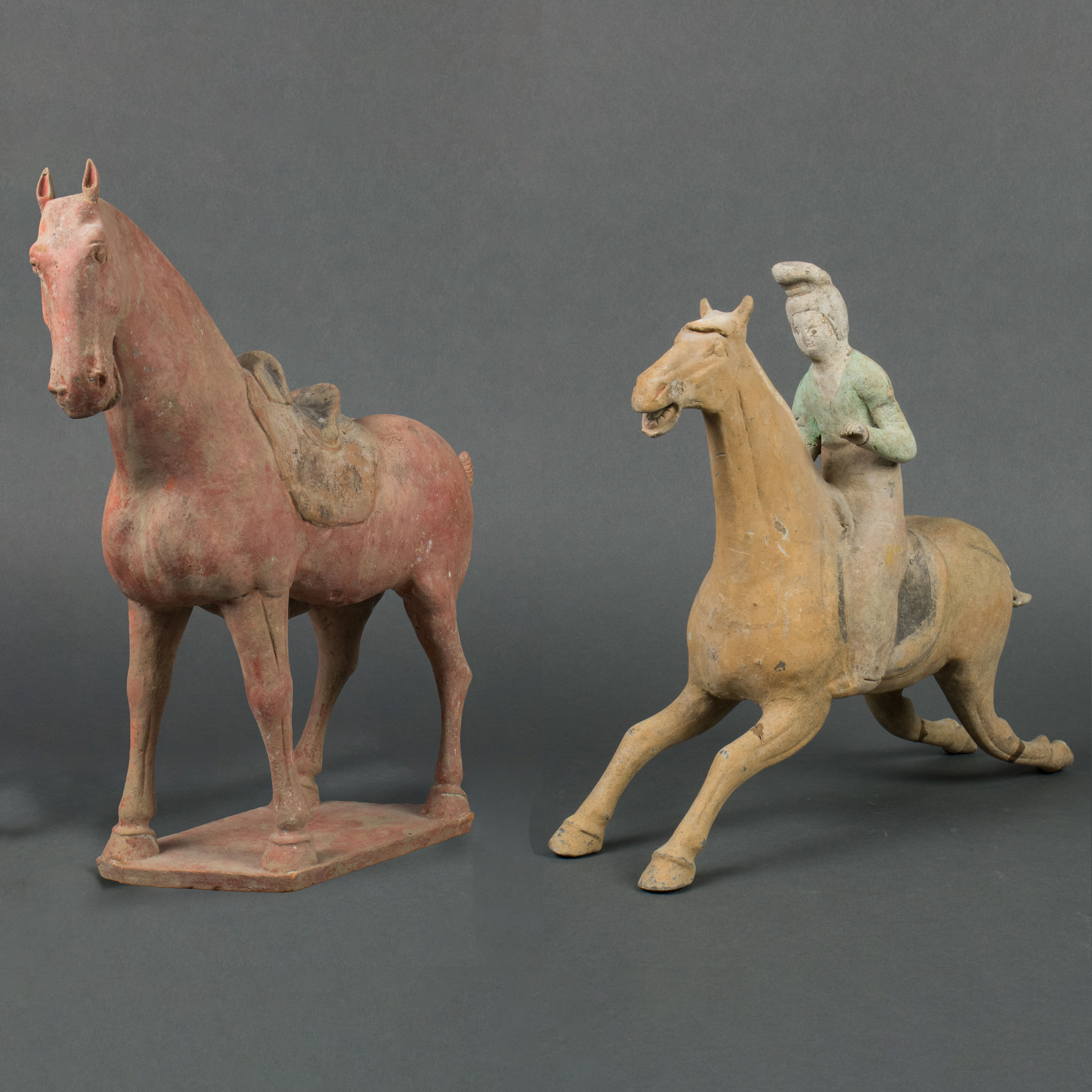  LOT OF 2 CHINESE POTTERY HORSE 3cdf05