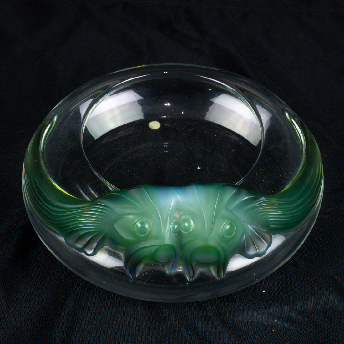 A LALIQUE COLORED AND CLEAR GLASS 3ce1b6