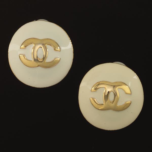 CHANEL VINTAGE RETRO PAIR OF GOLD