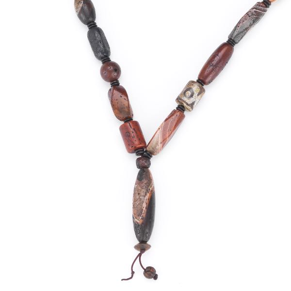 CHINESE NECKLACE WITH BEADS 20  3cbcab