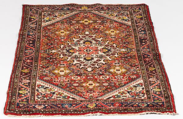 SEMI-ANTIQUE HAMEDAN CARPET, CA.