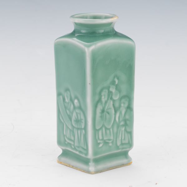 CHINESE SONG DYNASTY STYLE CELADON