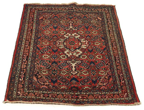 HAMEDAN CARPET  6'8" x 4'4" Medium