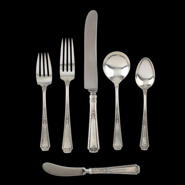 A TOWLE LOUIS XIV STERLING SILVER FLATWARE