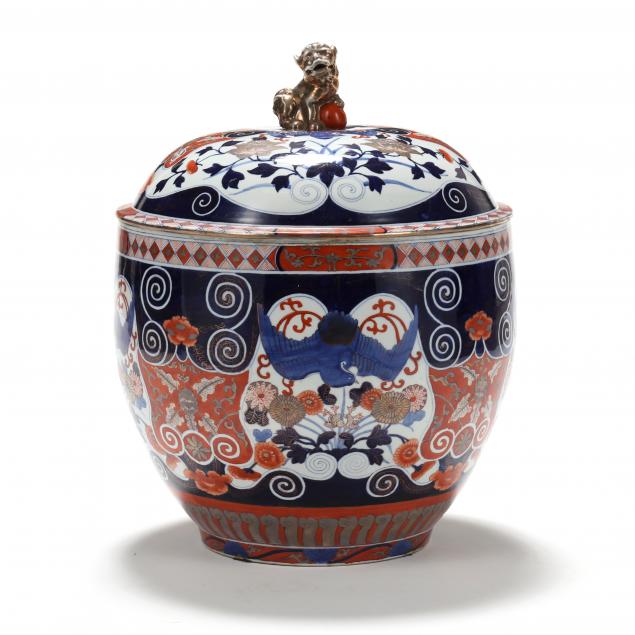 A LARGE JAPANESE IMARI FLOOR JAR 3cc2dd