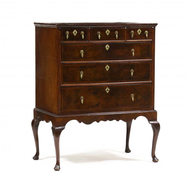 ENGLISH QUEEN ANNE MAHOGANY CHEST 3cc2f4