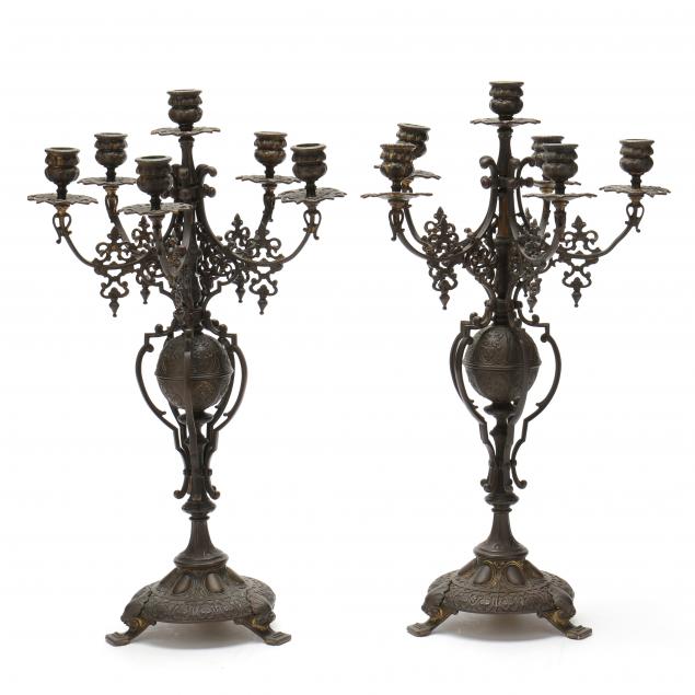 PAIR OF CONTINENTAL GOTHIC REVIVAL 3cc31f