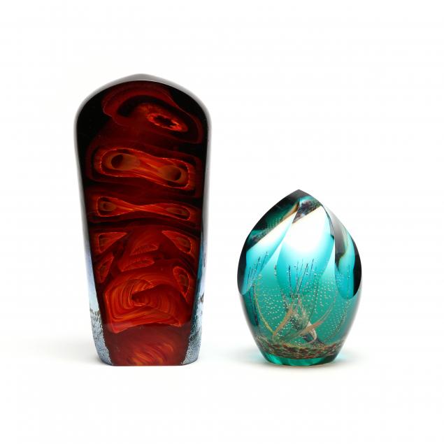 TWO COLORFUL ART GLASS TABLETOP ACCESSORIES