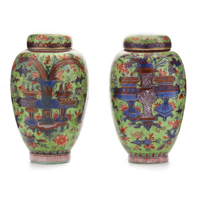 A PAIR OF CHINESE CLOBBERED JARS 3cc6b4