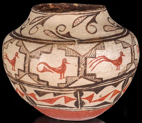 A 19TH CENTURY ZUNI PUEBLO POTTERY OLLA