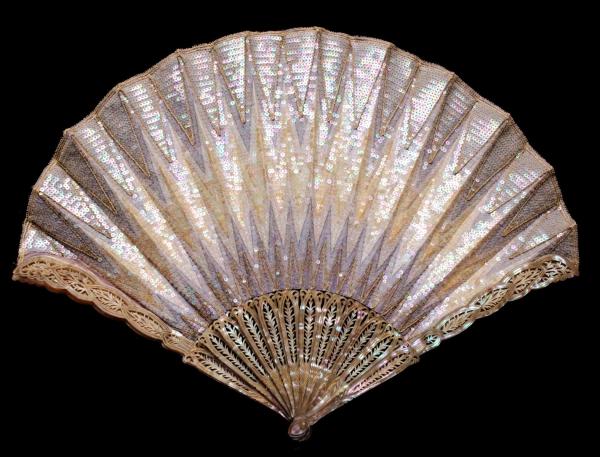 A FINE, RARE 19C. CARVED ABALONE AND