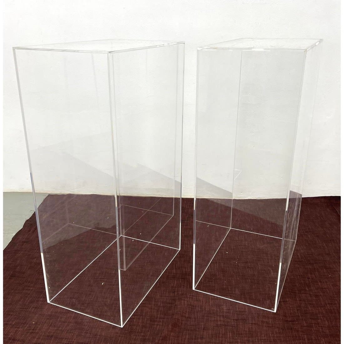 Pr Clear Lucite Acrylic Display 3cf1d6