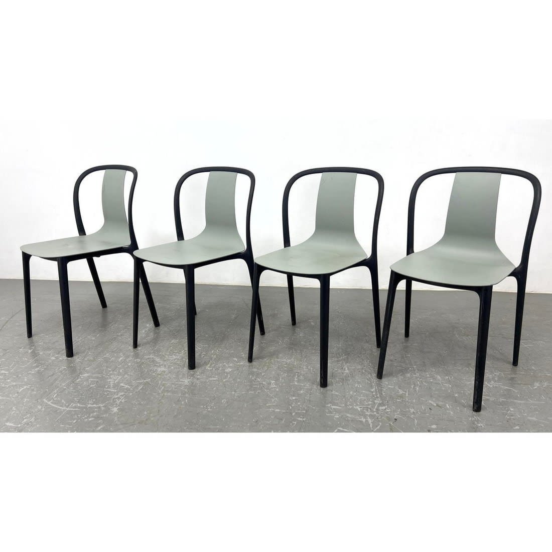 Set 4 Vitra Belleville Chairs by 3cf230