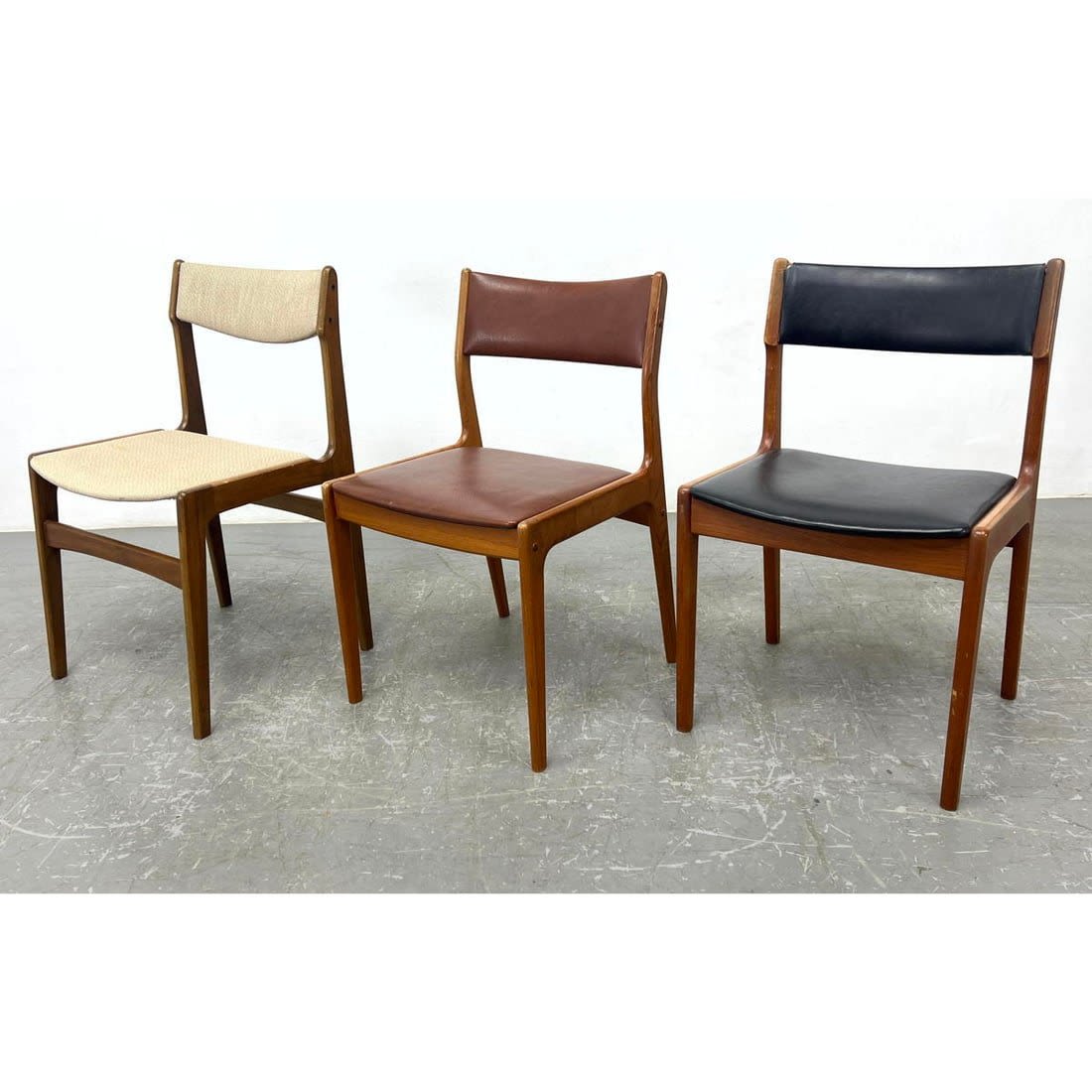 3pcs Side Chairs. Danish Modern