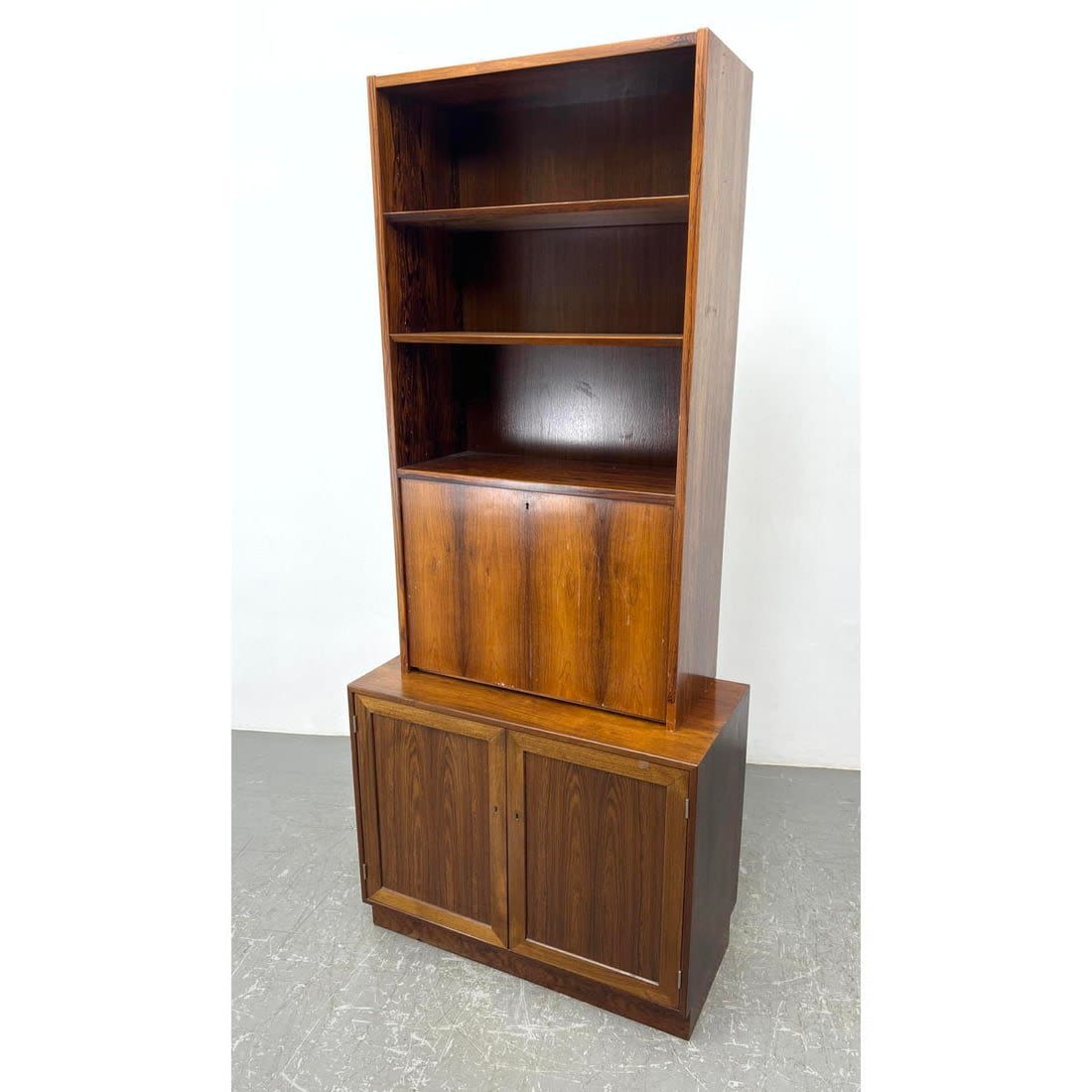 Danish Modern Rosewood Cabinet 3cf288