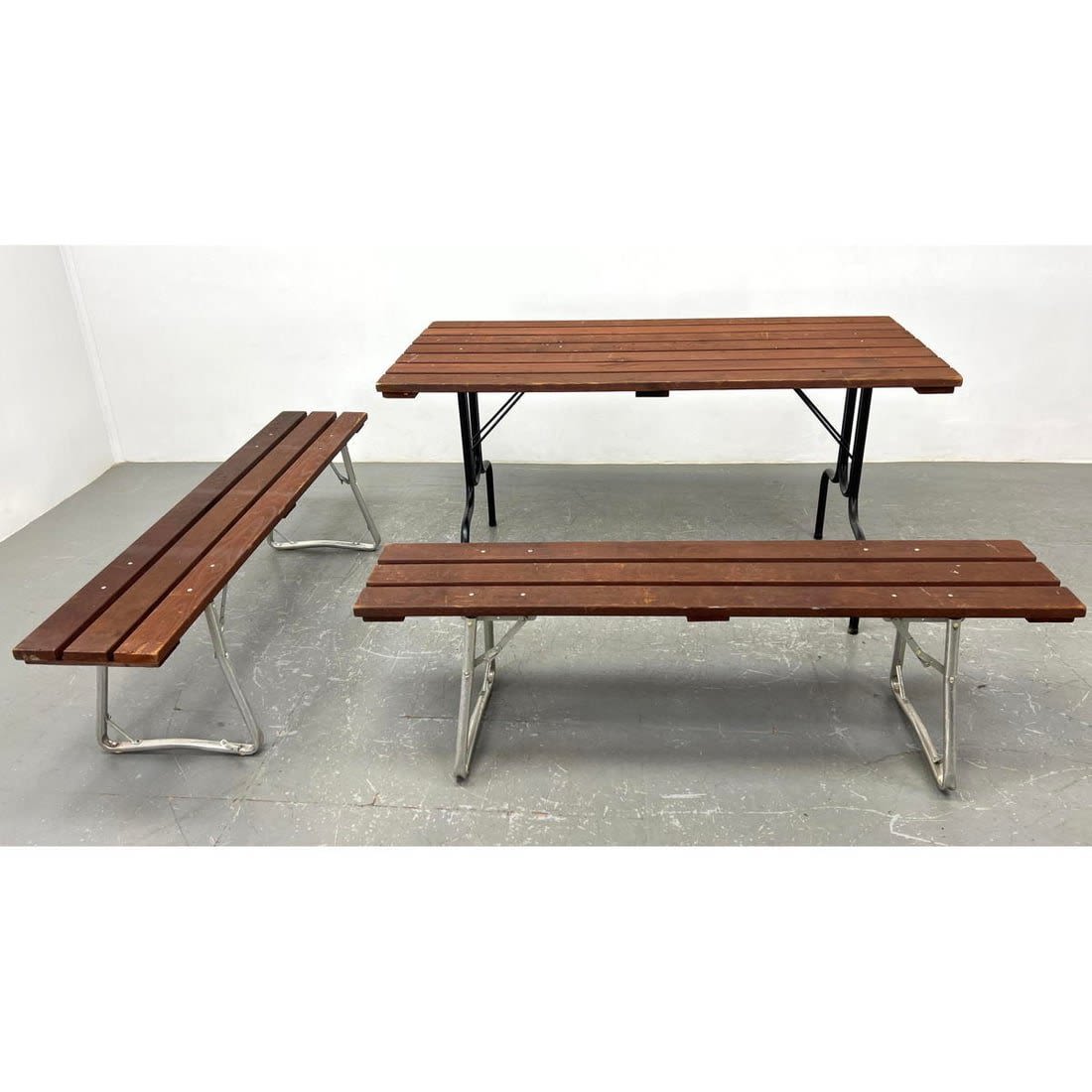 Vintage Cedar Folding Picnic Table 3cf301