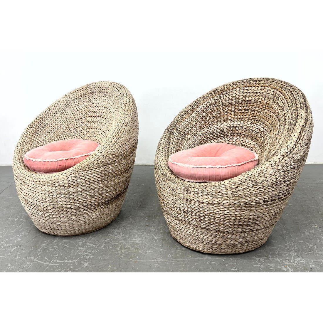 Pr Woven Braided Seagrass Lounge