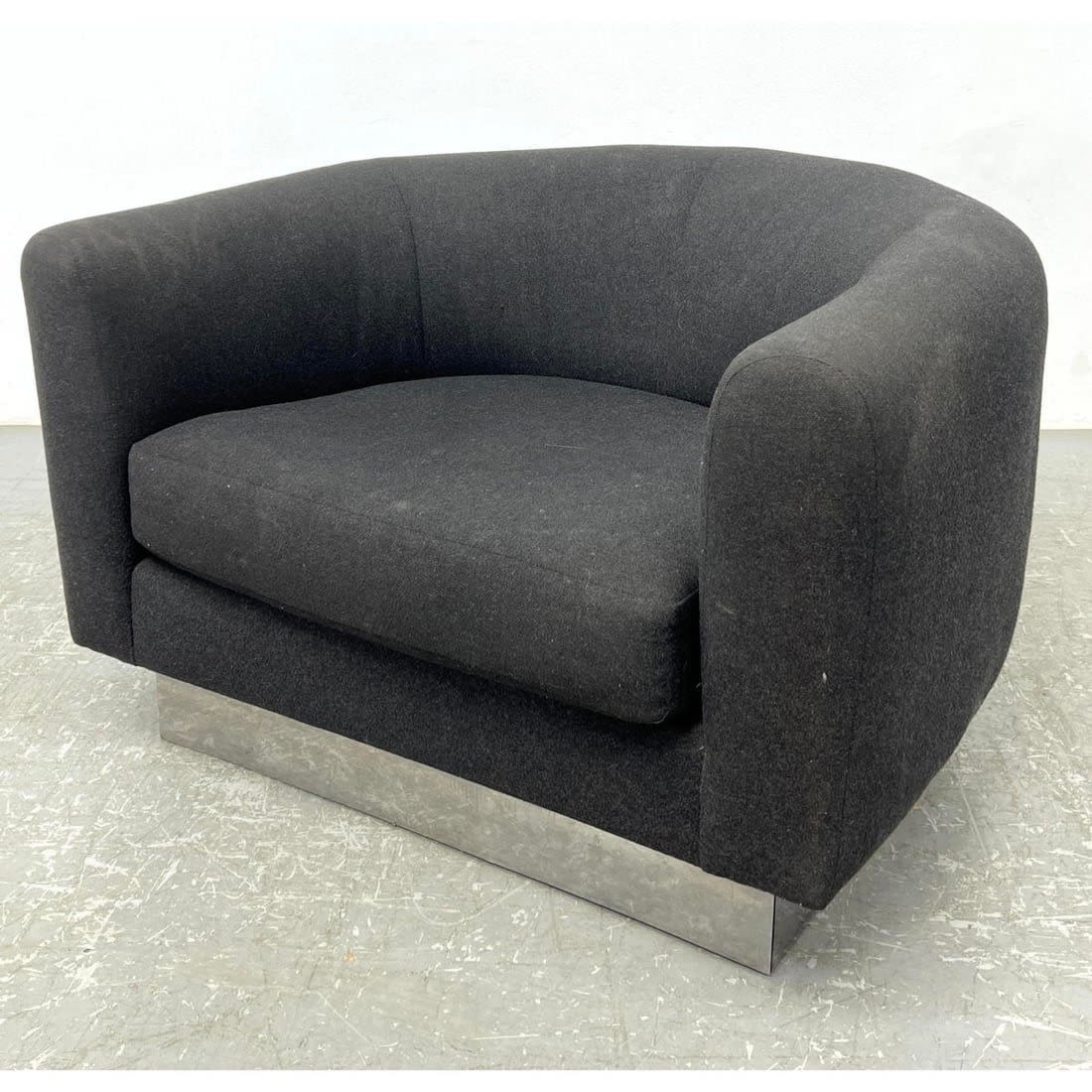 Barrel Back Upholstered Lounge 3cf4db