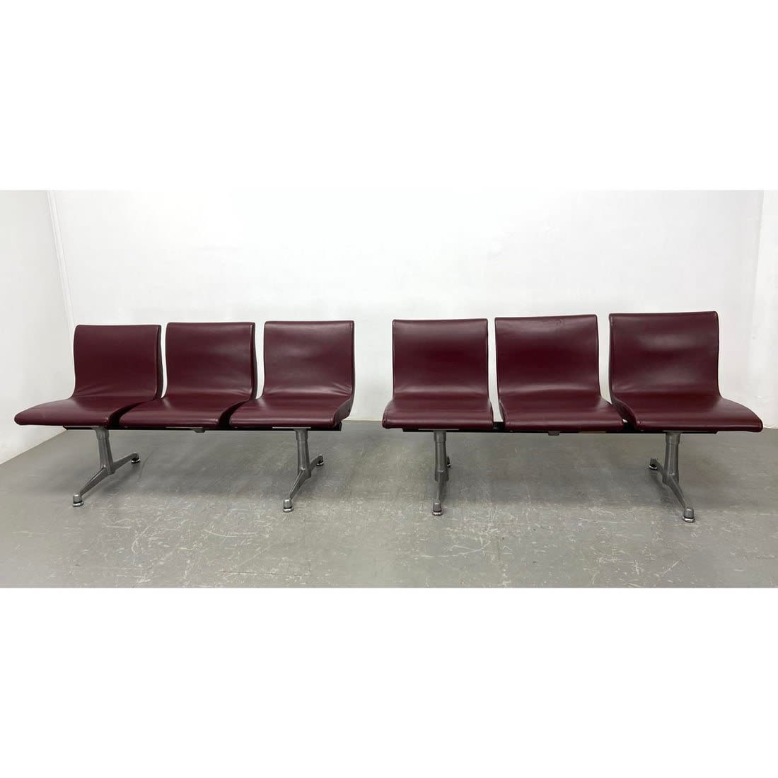 Pr Italy Modernist 3 Seater Commercial