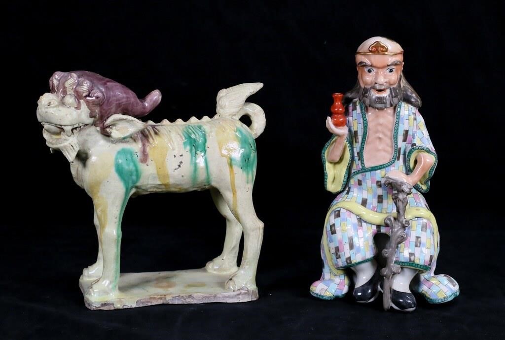 2 CHINESE PORCELAIN FIGURES FOO