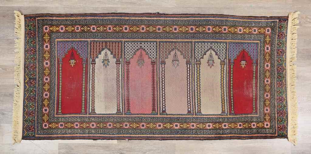 PERSIAN STYLE PICTORIAL HANGING 3cf7d9
