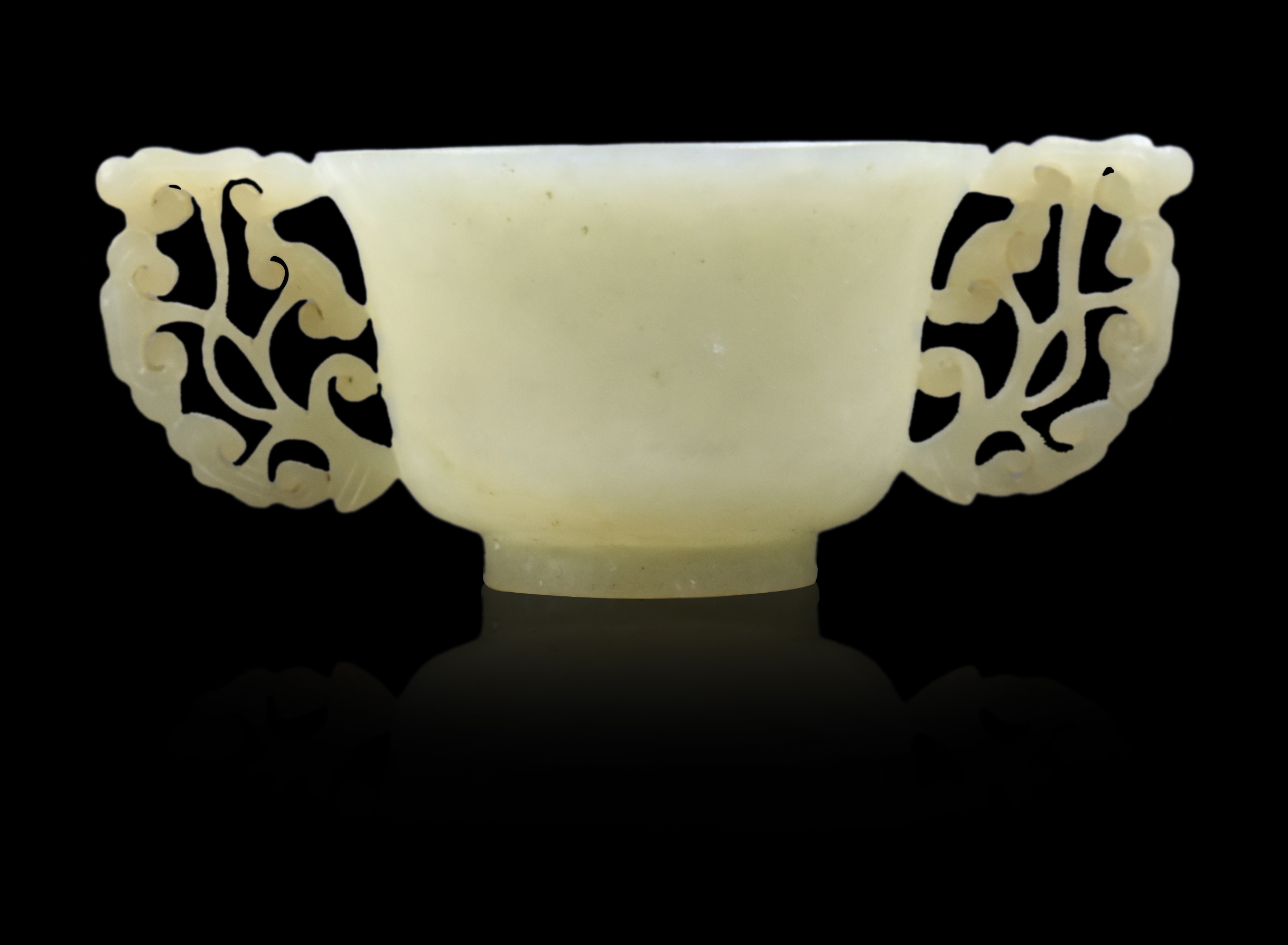 CHINESE JADE CARVED EAR CUP QING 3cf879