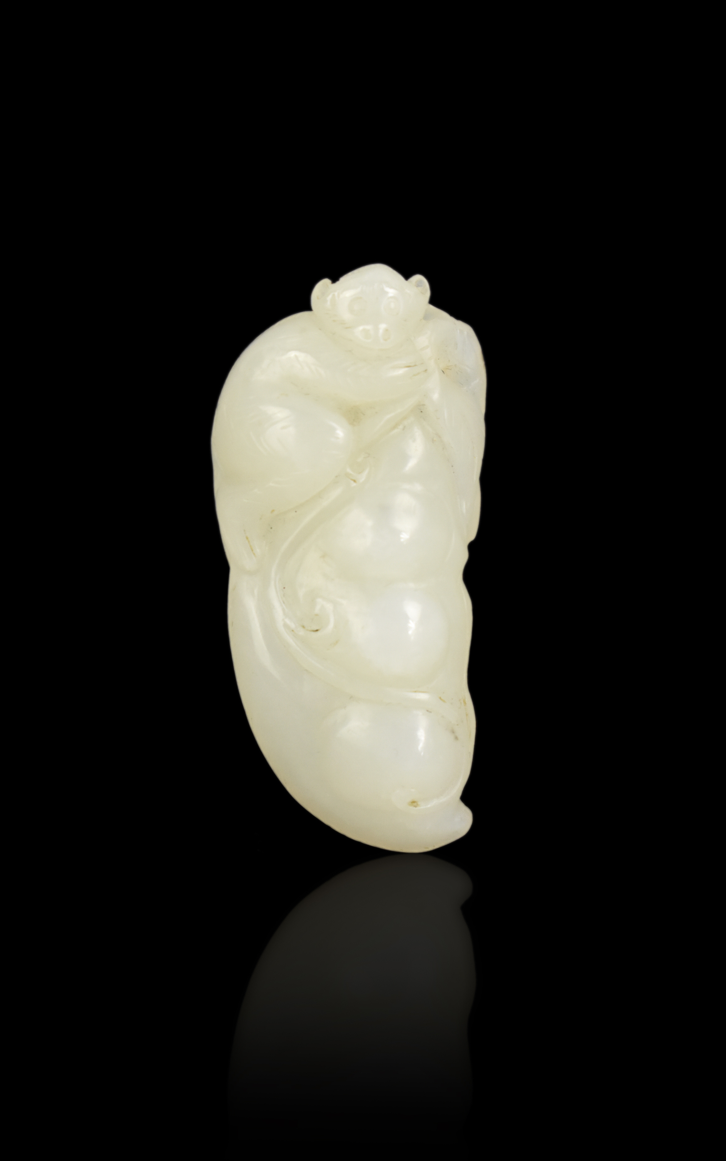 CHINESE WHITE JADE CARVED MONKEY 3cf887