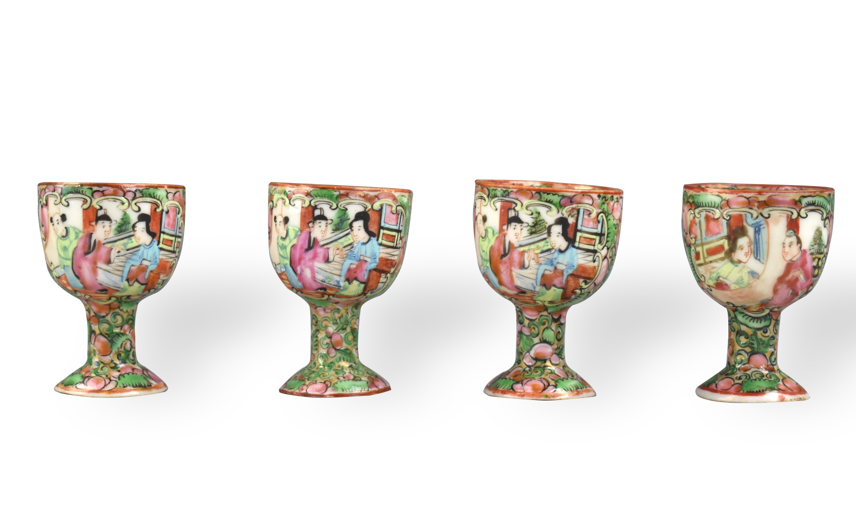 4 CHINESE ROSE MEDALLION WINE CUPS,