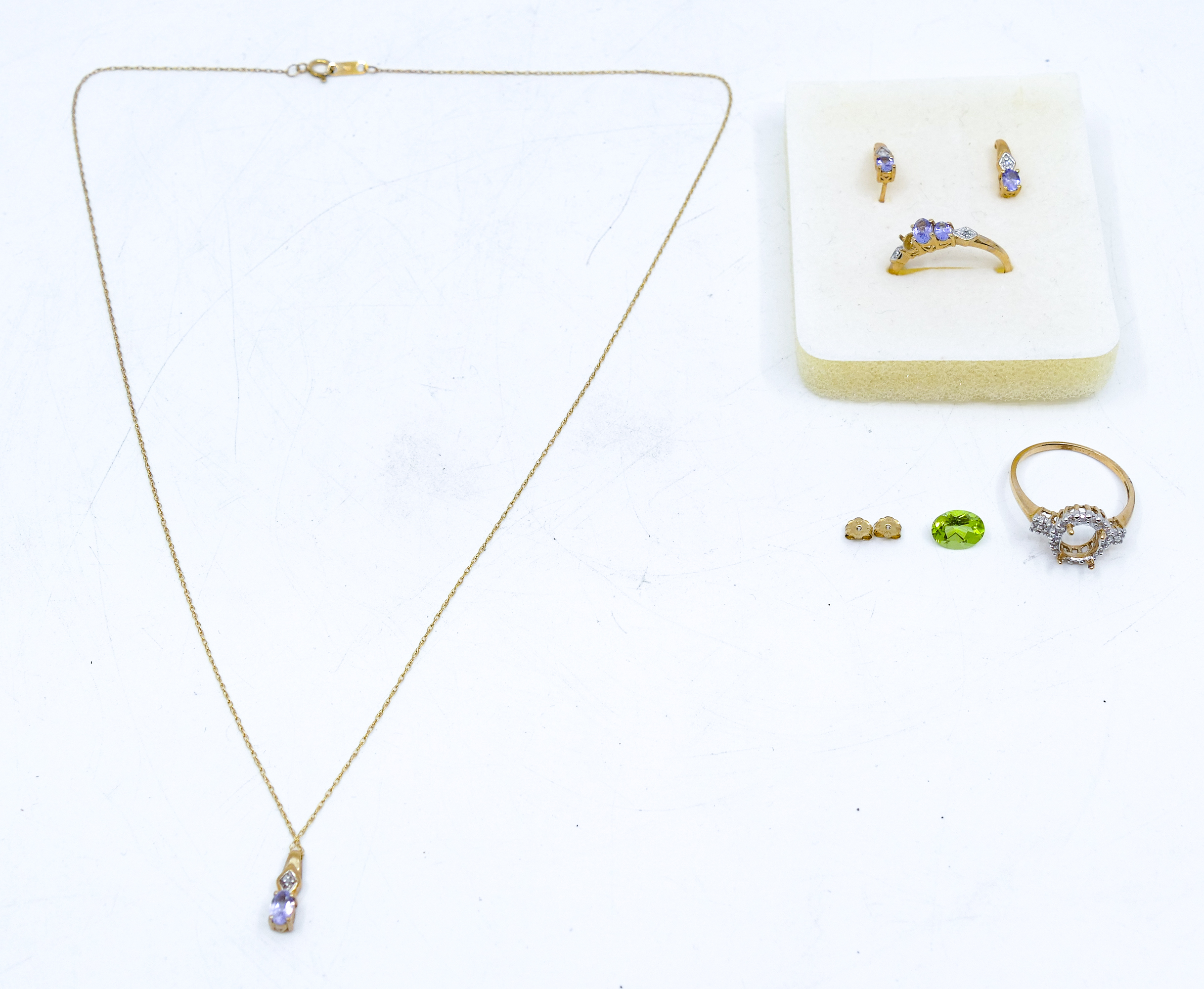 Box Misc. 10k Gold & Stone Jewelry