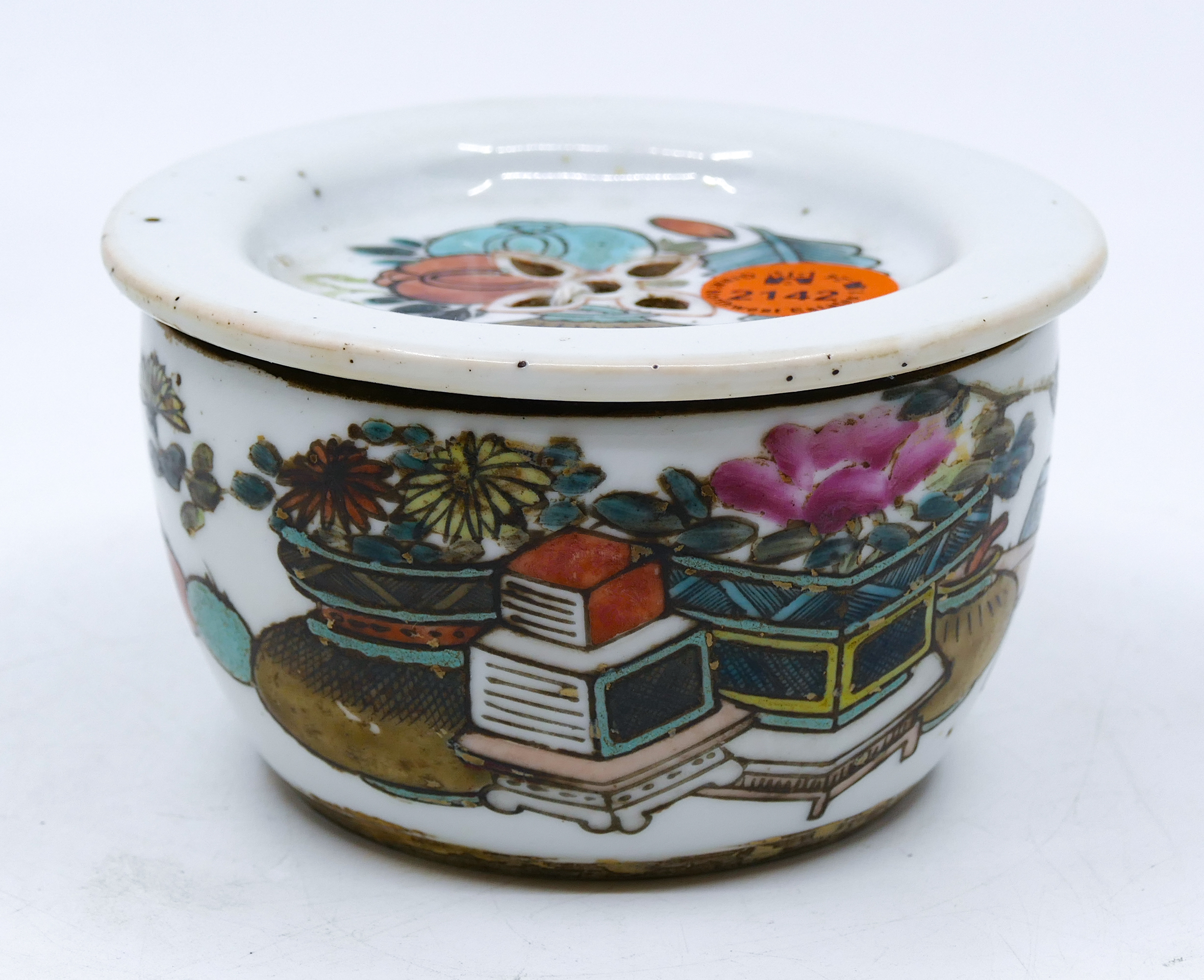 Old Chinese Porcelain Cricket Box 4