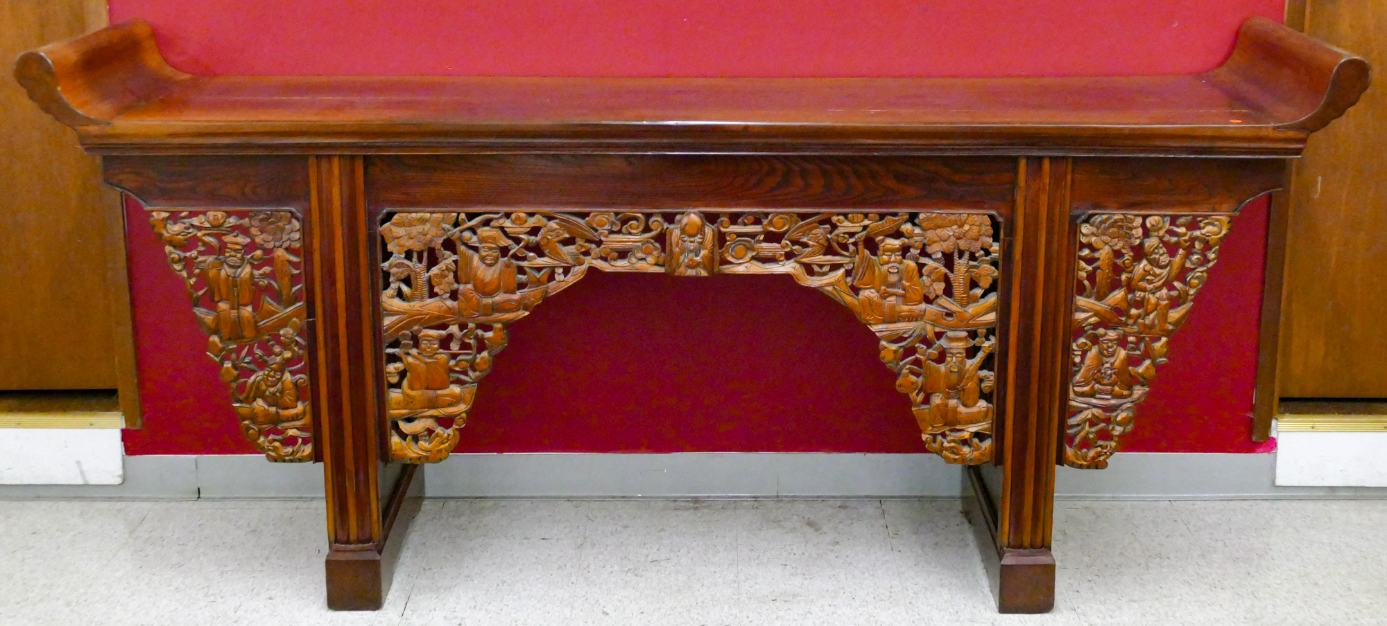 Ornate Chinese Elmwood Carved Altar 3cfb6b